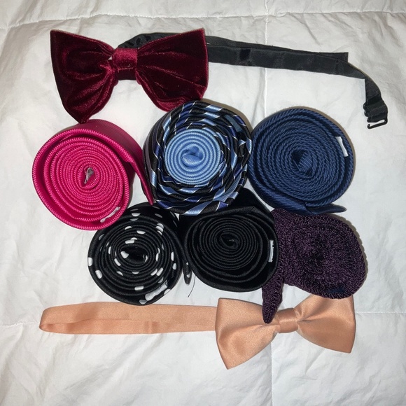 Eight (8) Ties with Tie Closet Hanger, Pink, Purple Knit, Blue Striped, & More - Picture 1 of 11